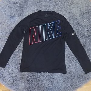 Boys Nike Dri-fit long sleeve shirt
